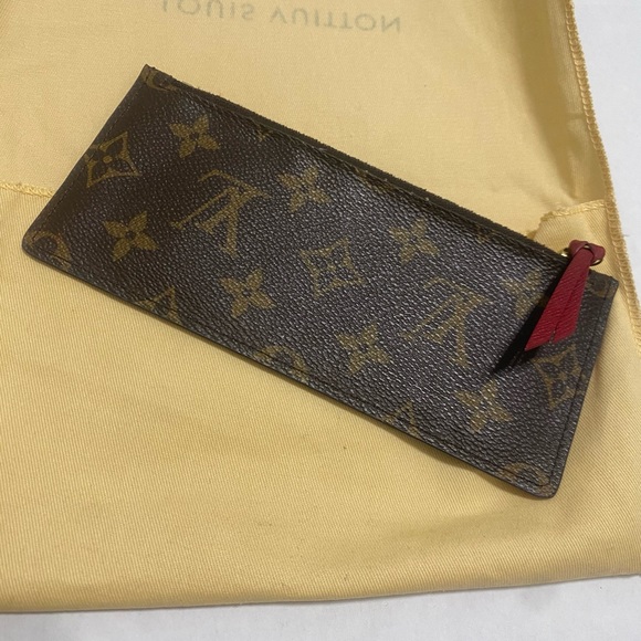 Louis Vuitton Josephine Wallet - Picture 8 of 16